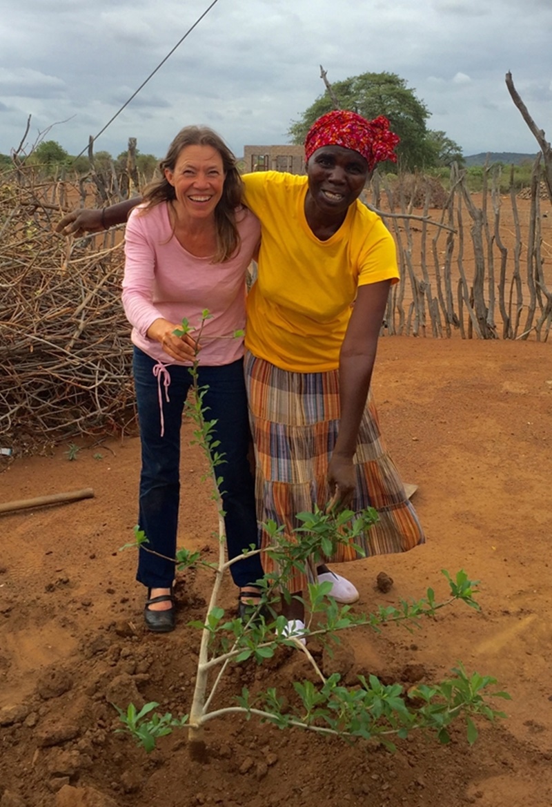 2015 11 Rebecca Nenzhelele & Sarah-for blog